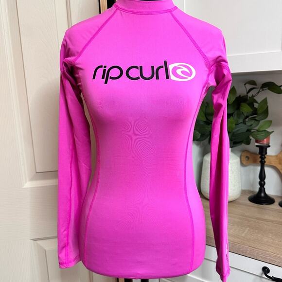 RIP CURL Classic Pink Long Sleeve UV Rash Guard Women’s Size Small S Surf Beach - Picture 1 of 10